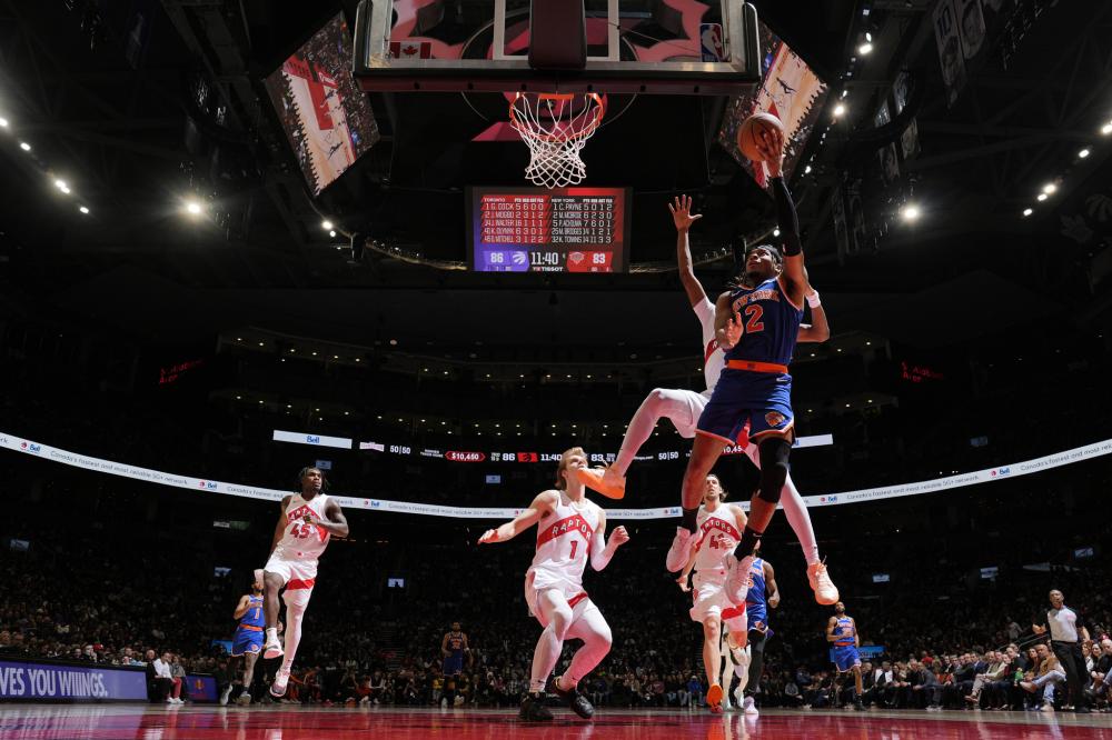 并在防守端 并在防守端