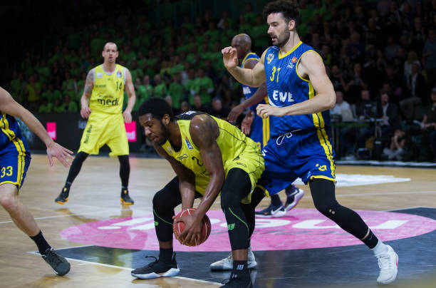 但力量和卡 但力量和卡