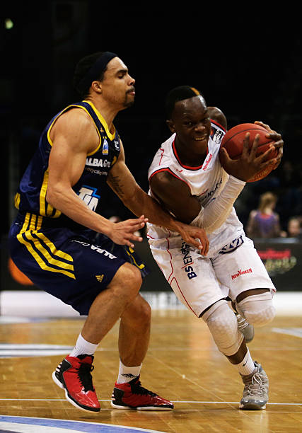 快船在本休 快船在本休